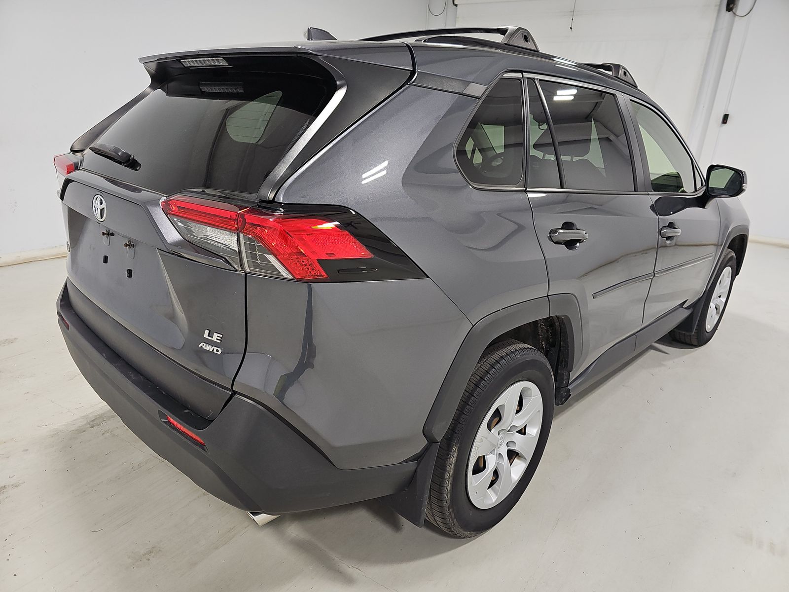 2020 Toyota RAV4 LE AWD