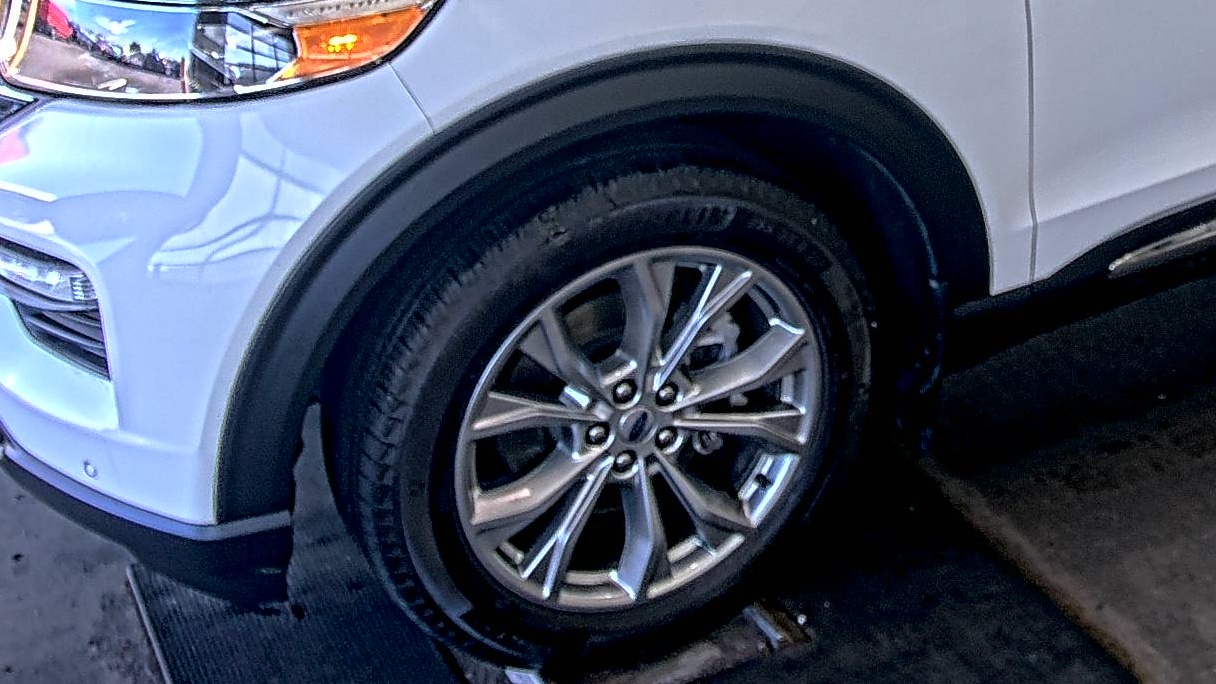 2023 Ford Explorer XLT AWD