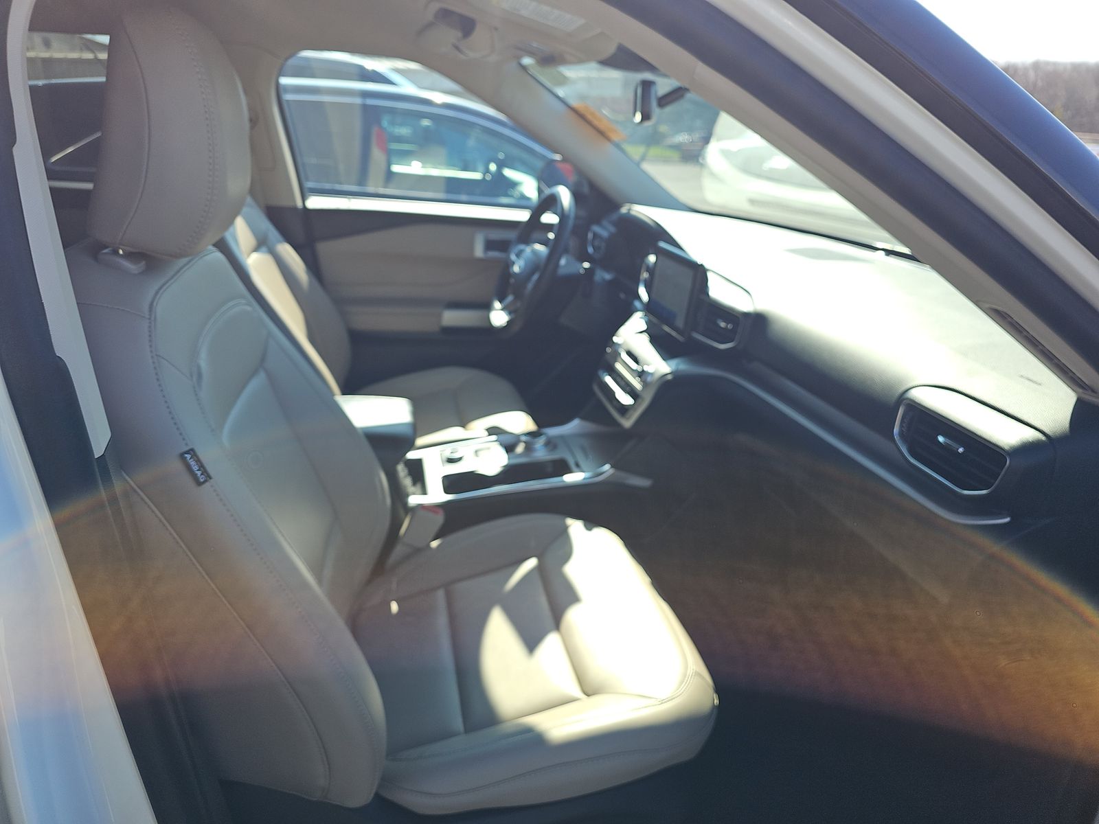 2023 Ford Explorer XLT AWD