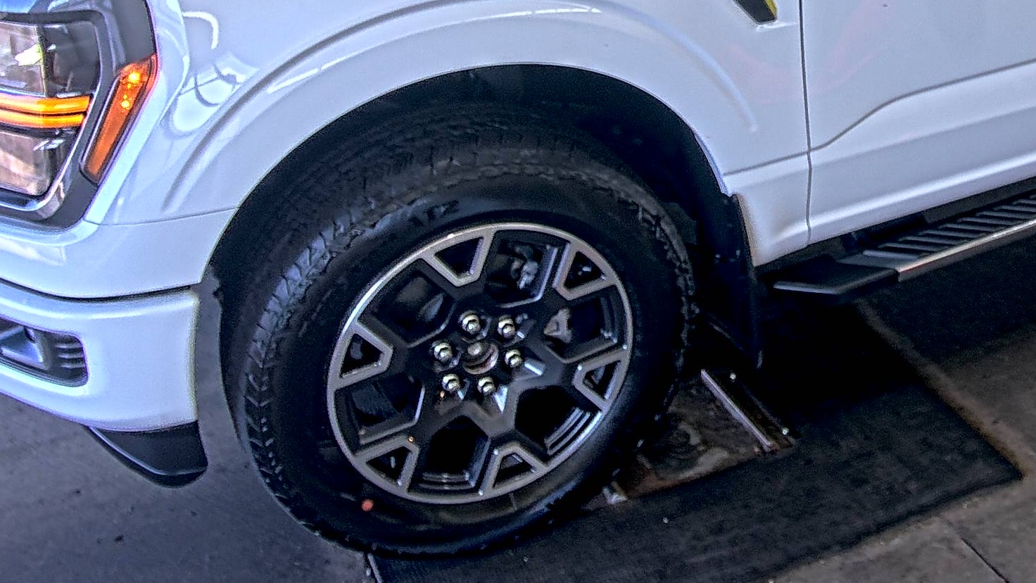 2024 Ford F-150 STX AWD