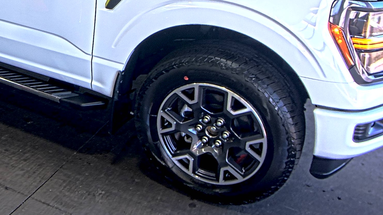 2024 Ford F-150 STX AWD