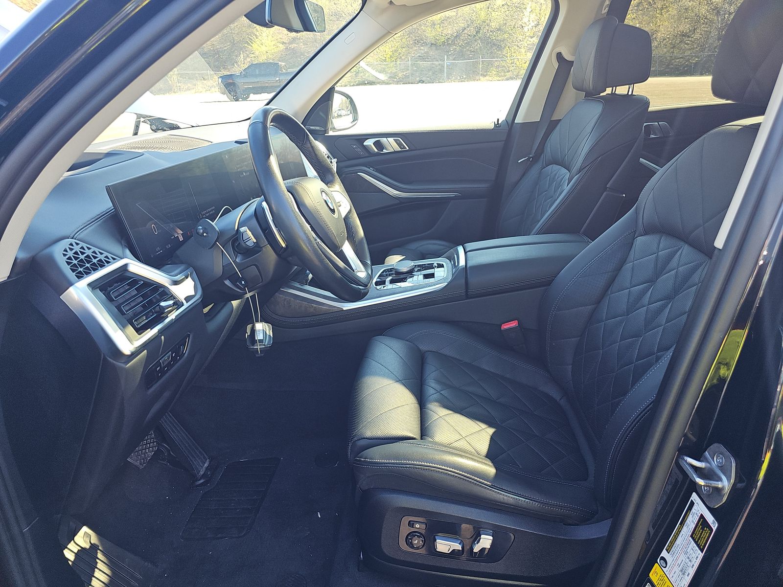 2023 BMW X7 xDrive40i AWD