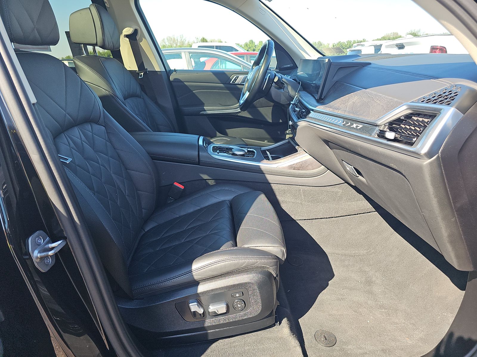 2023 BMW X7 xDrive40i AWD