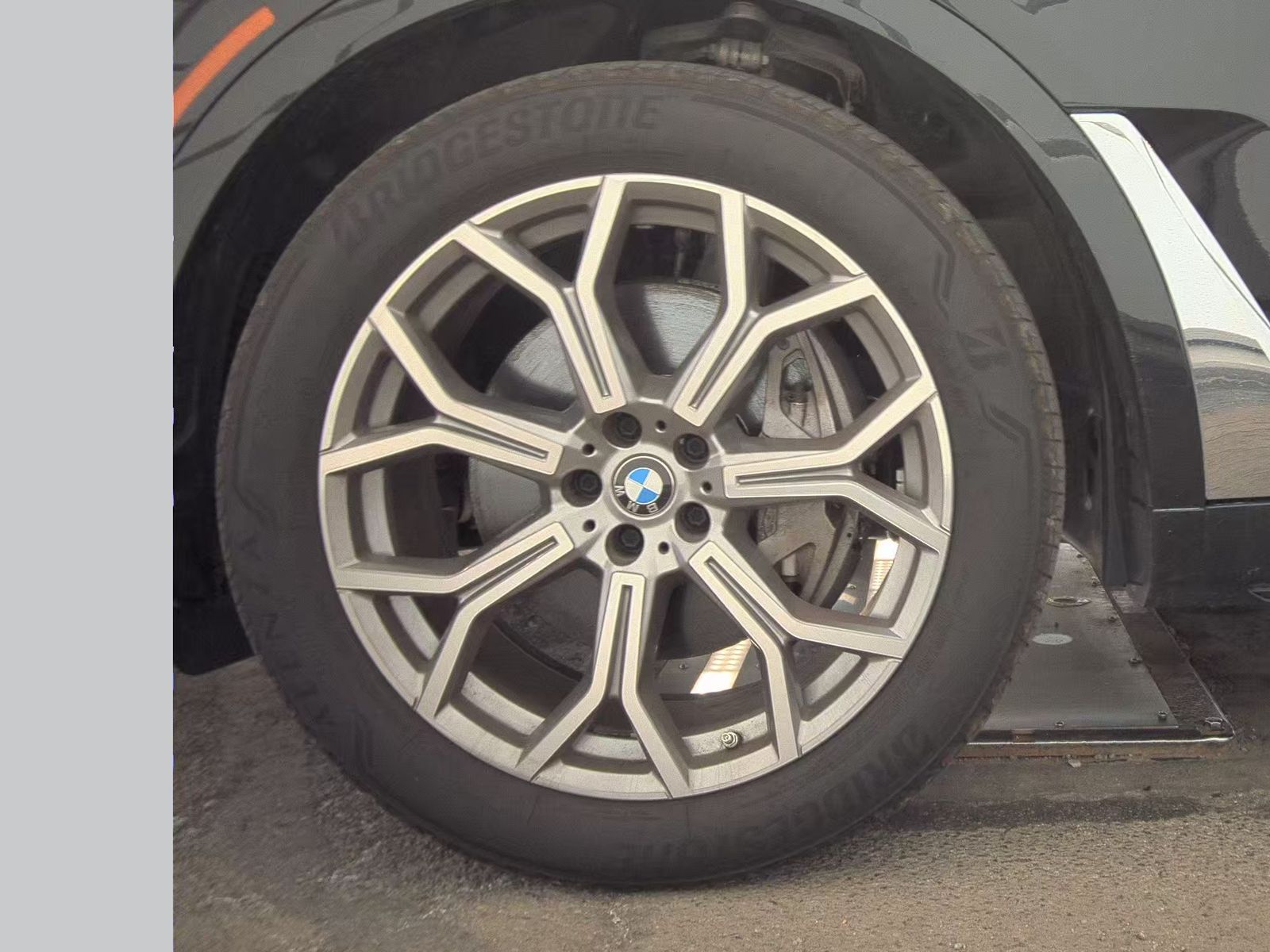 2023 BMW X7 xDrive40i AWD