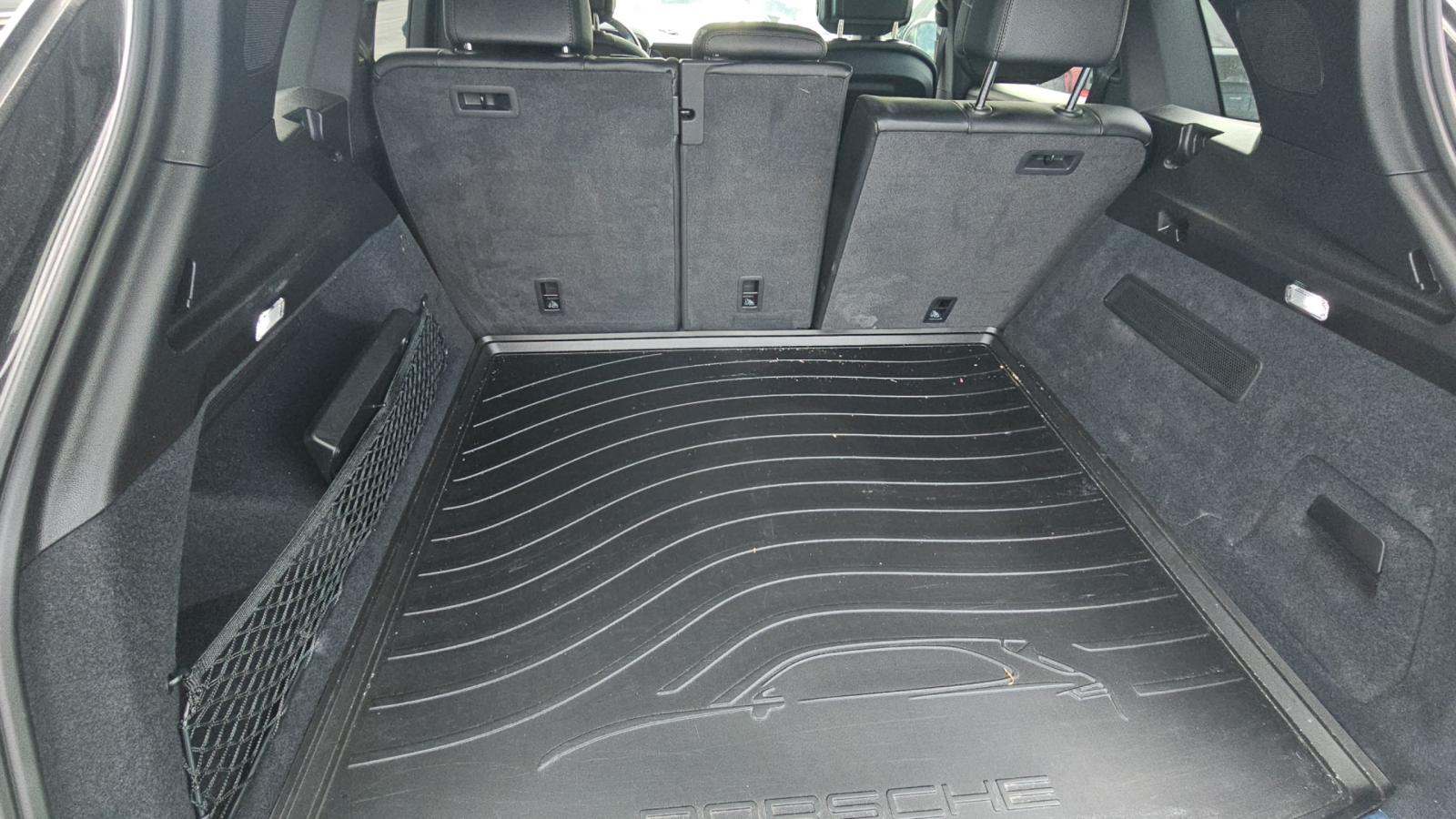 2024 Porsche Cayenne Base AWD