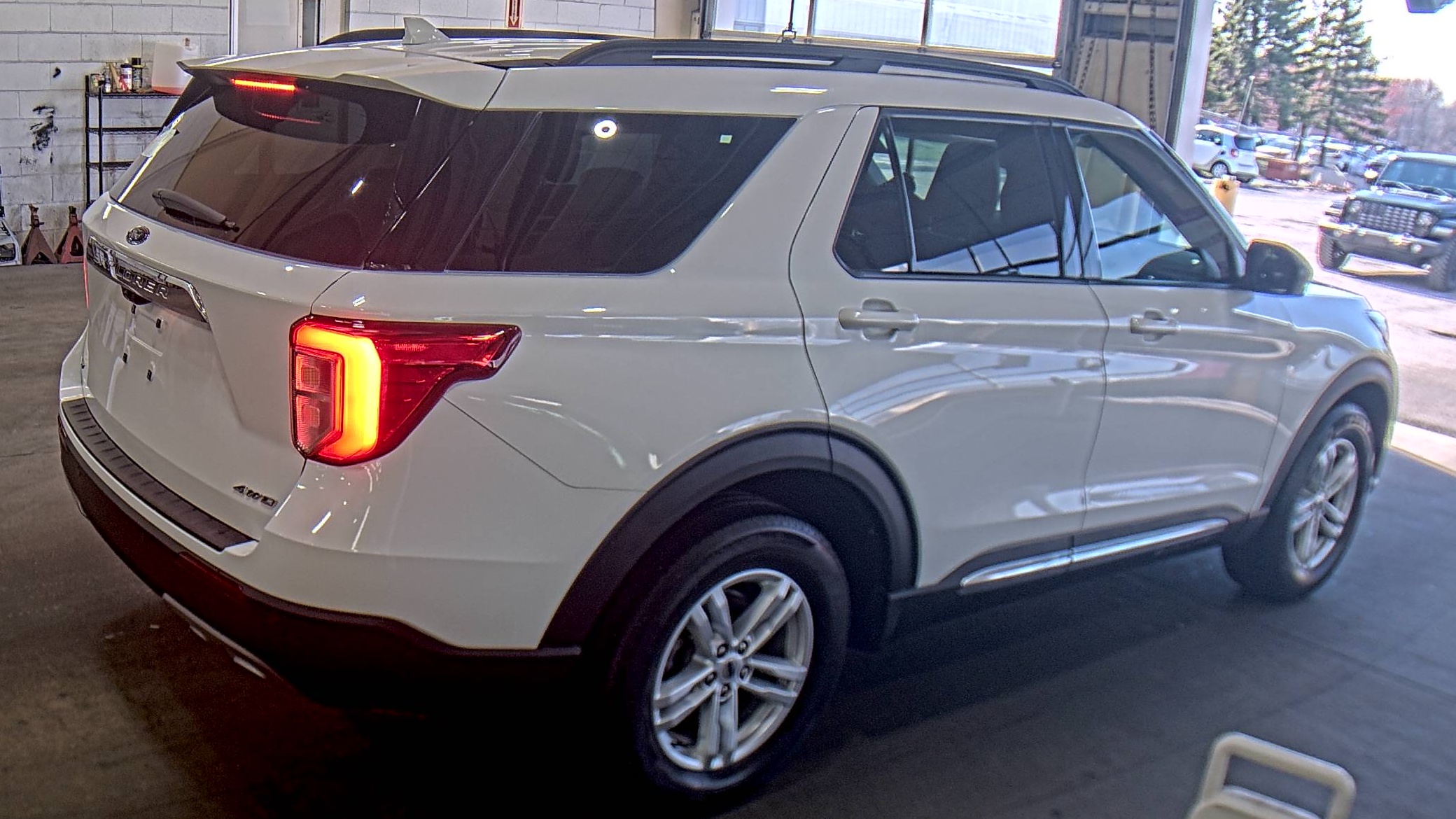 2023 Ford Explorer XLT AWD