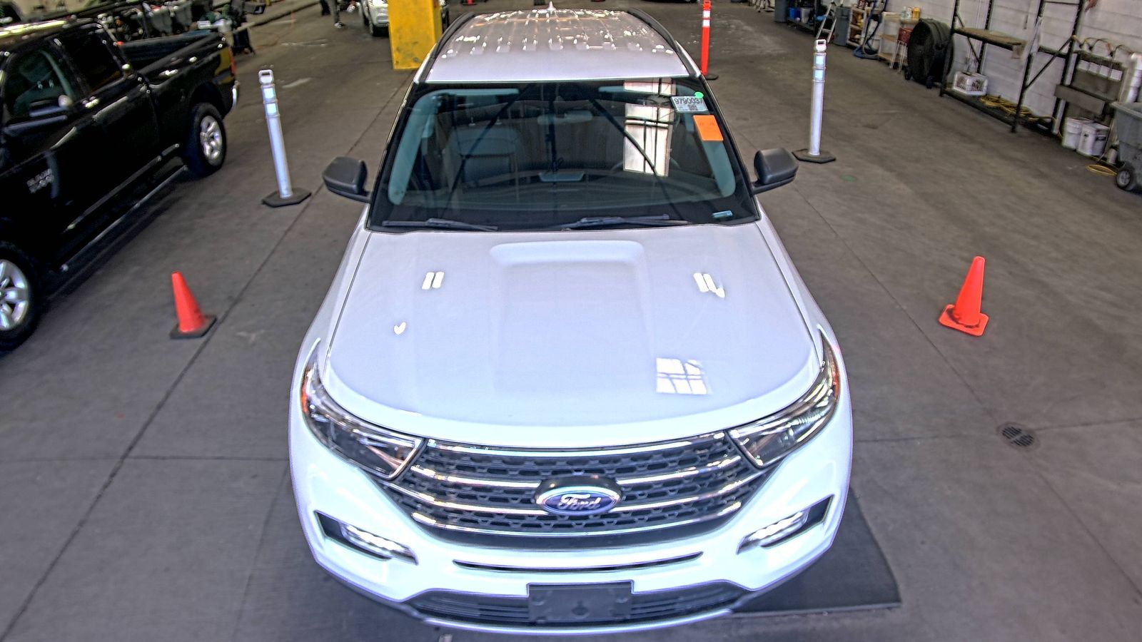 2023 Ford Explorer XLT AWD