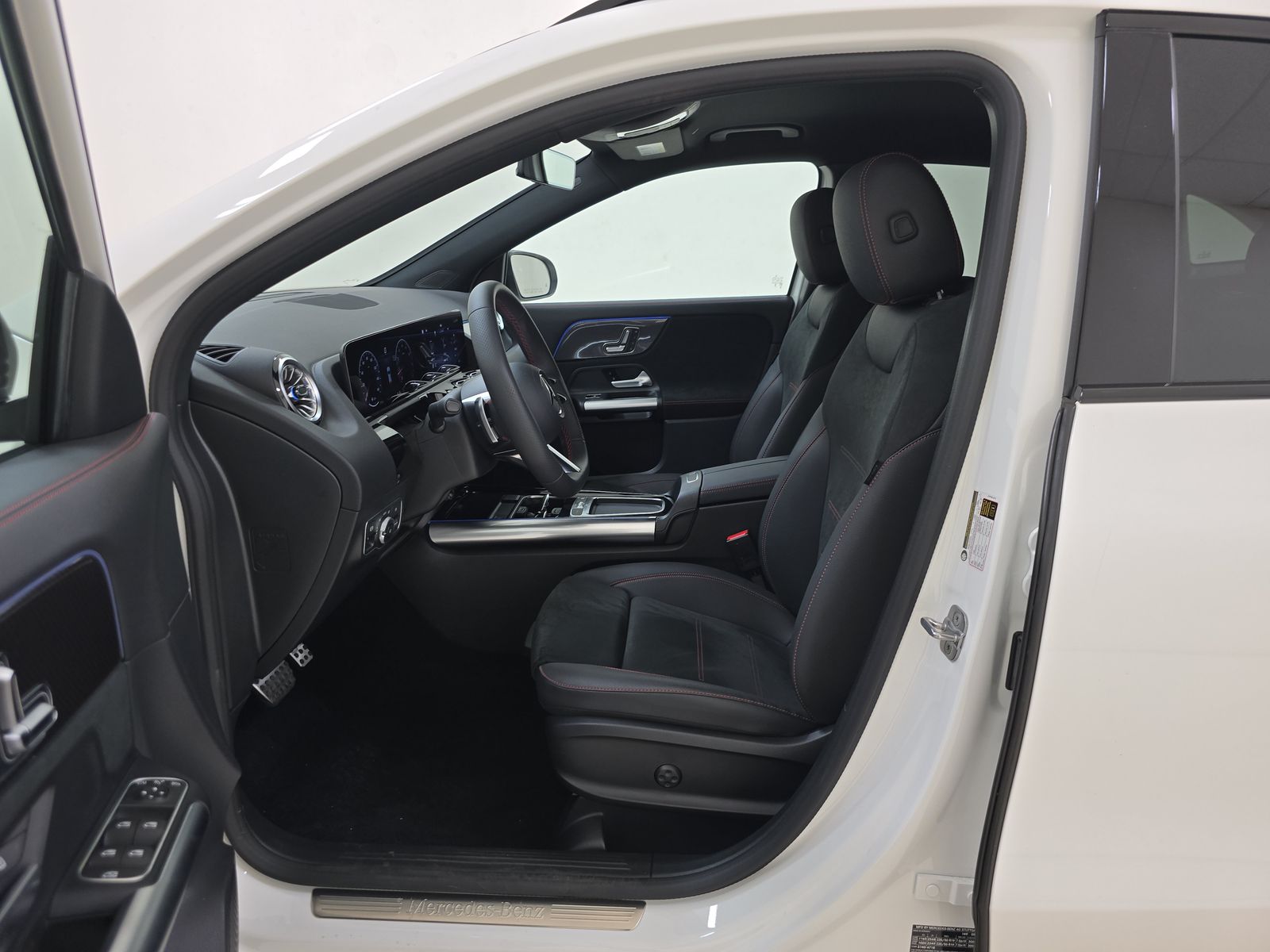 MERCEDES-BENZ GLA-CLASS - 8