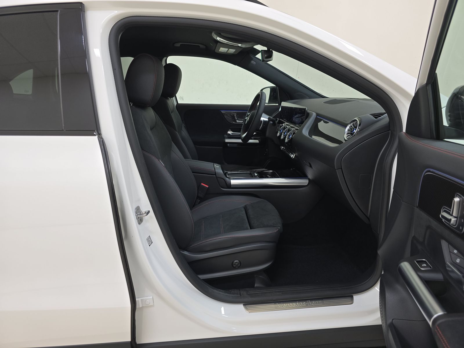 MERCEDES-BENZ GLA-CLASS - 9