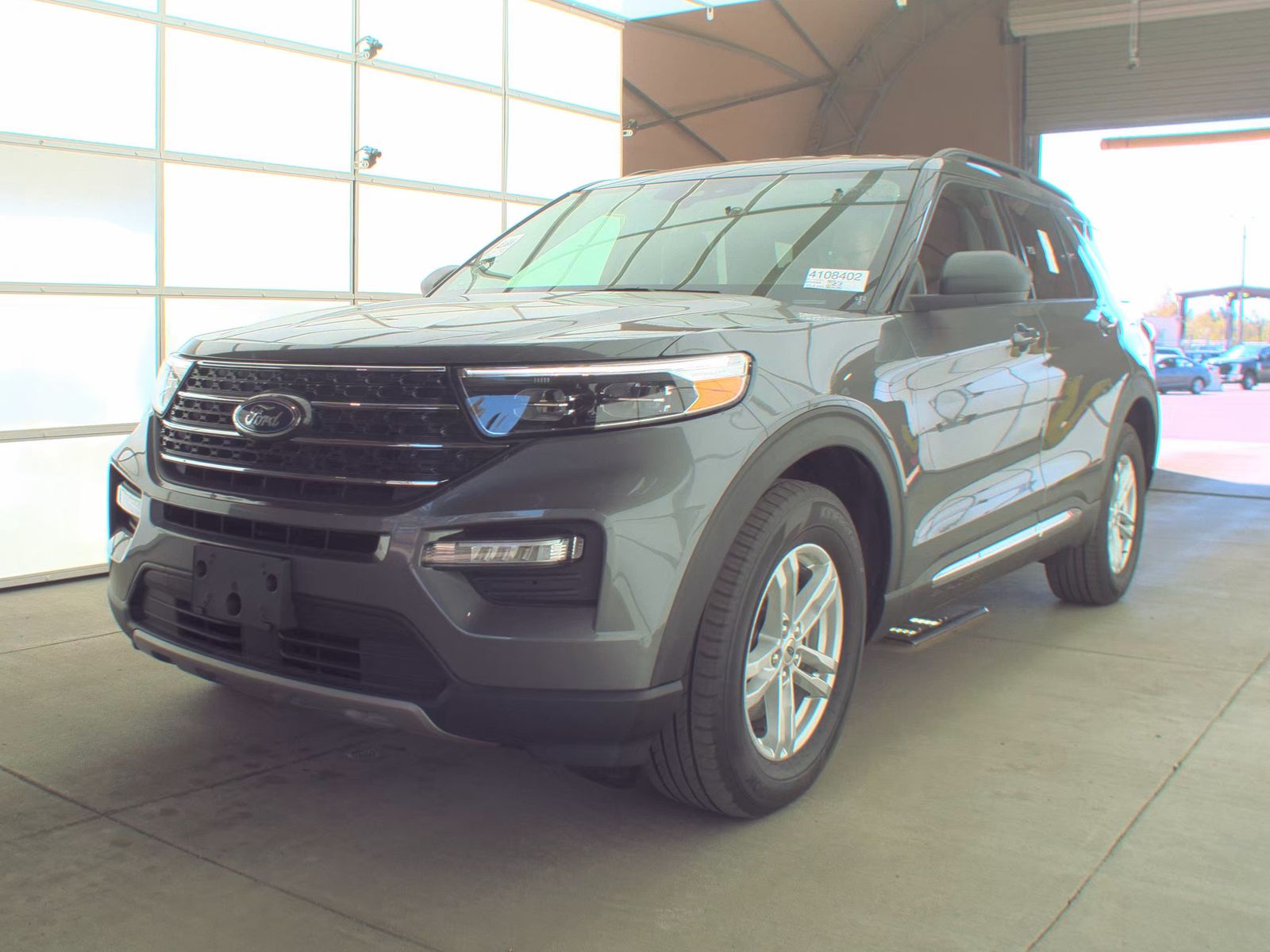 2023 Ford Explorer XLT AWD