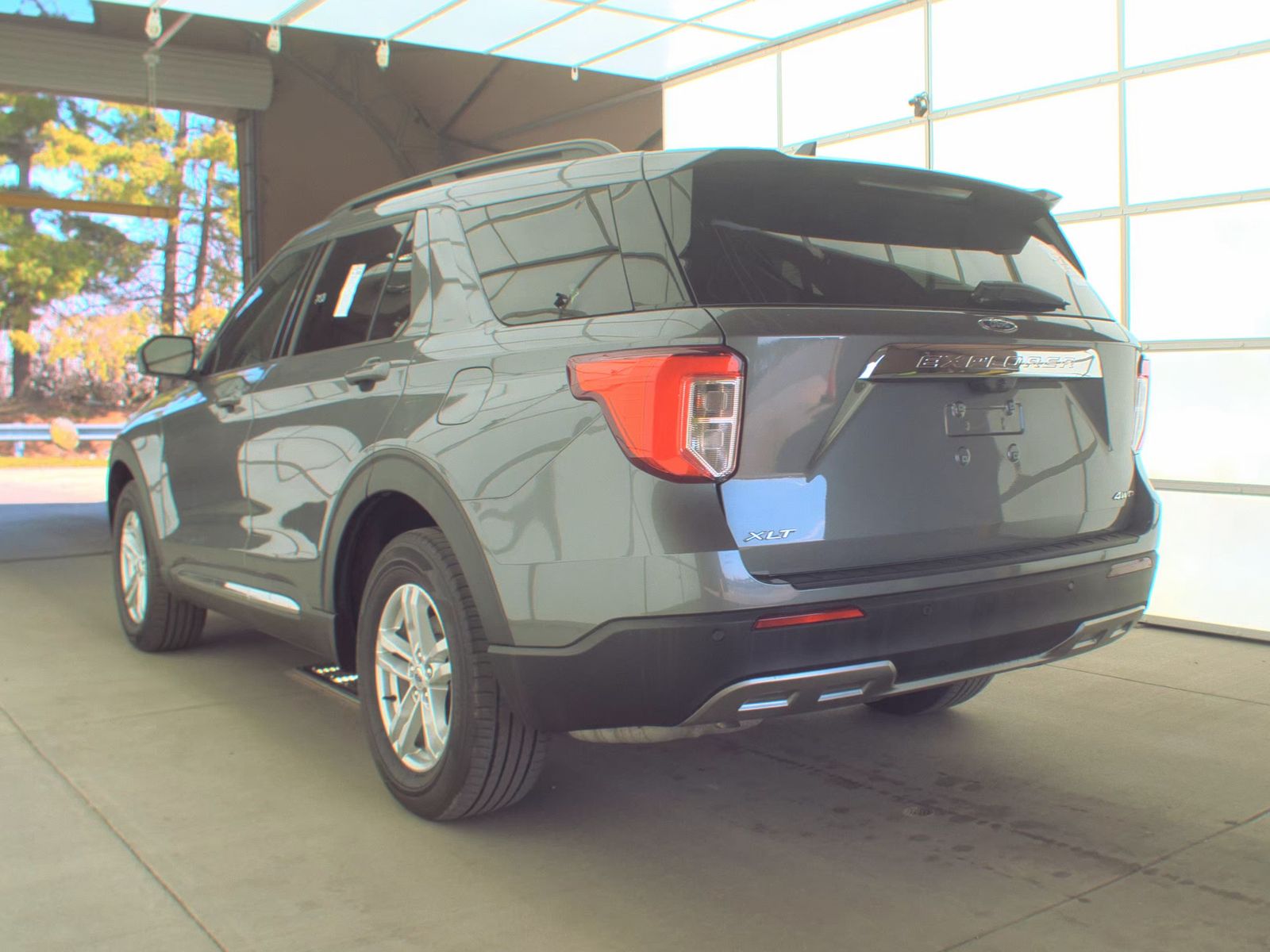 2023 Ford Explorer XLT AWD