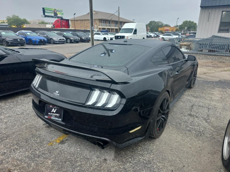 FORD MUSTANG - 5