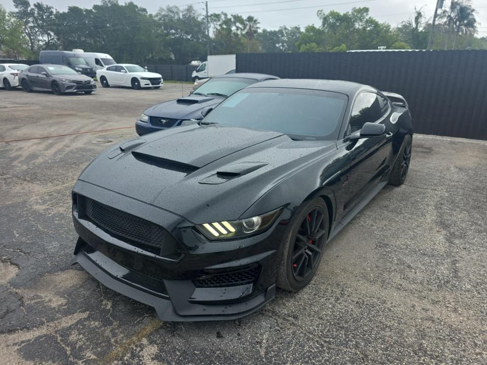 FORD MUSTANG - 1