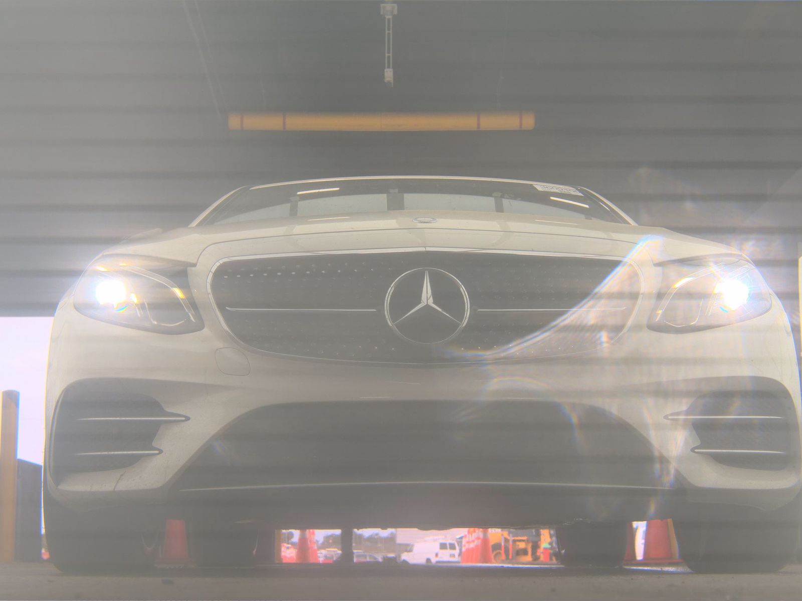 MERCEDES-BENZ E-CLASS - 4