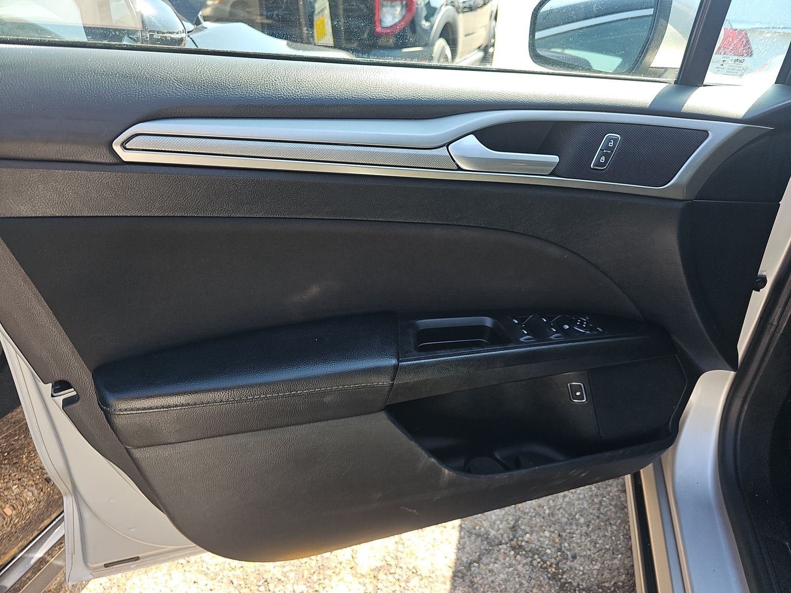 FORD FUSION - 10
