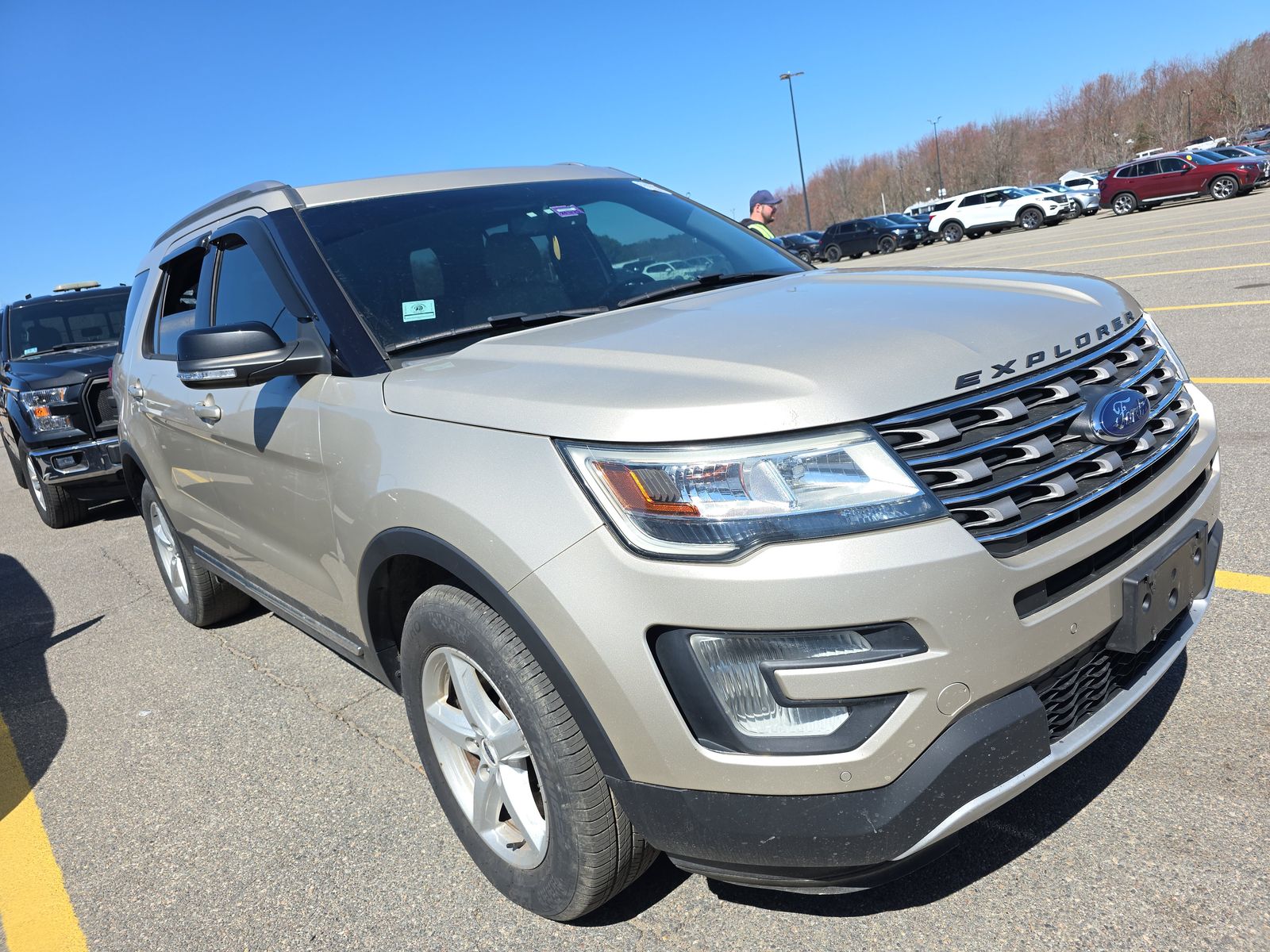 FORD EXPLORER - 4