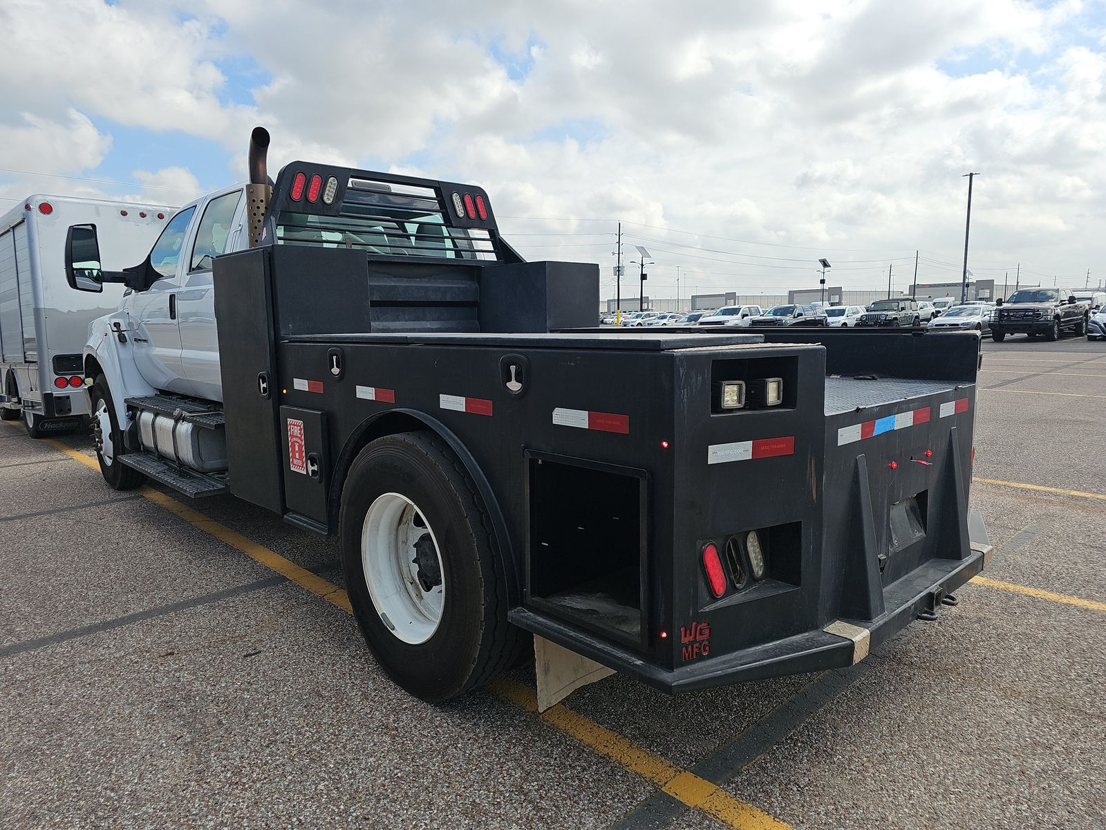 FORD F-750 - 7