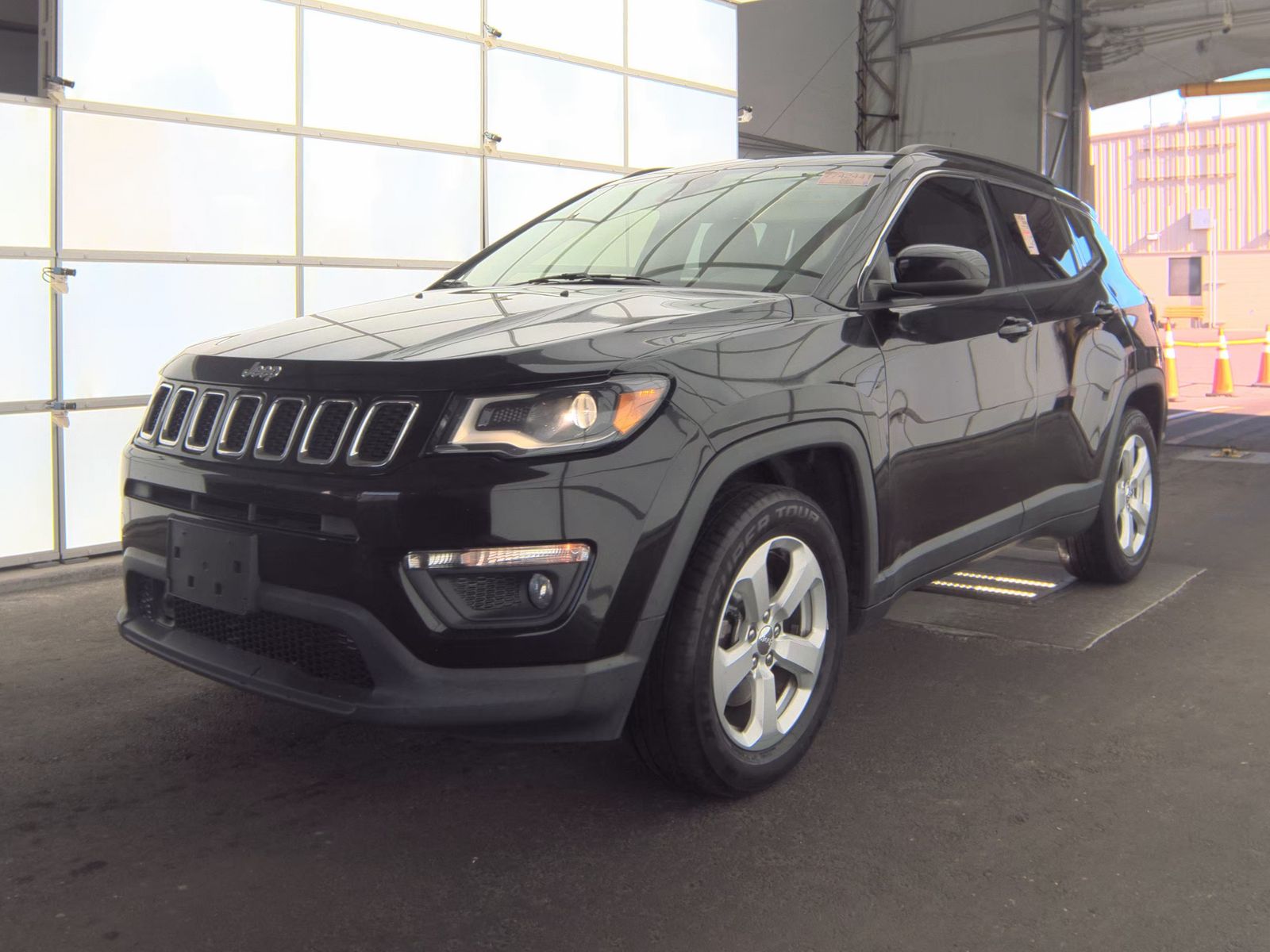 JEEP LATITUDE - 1