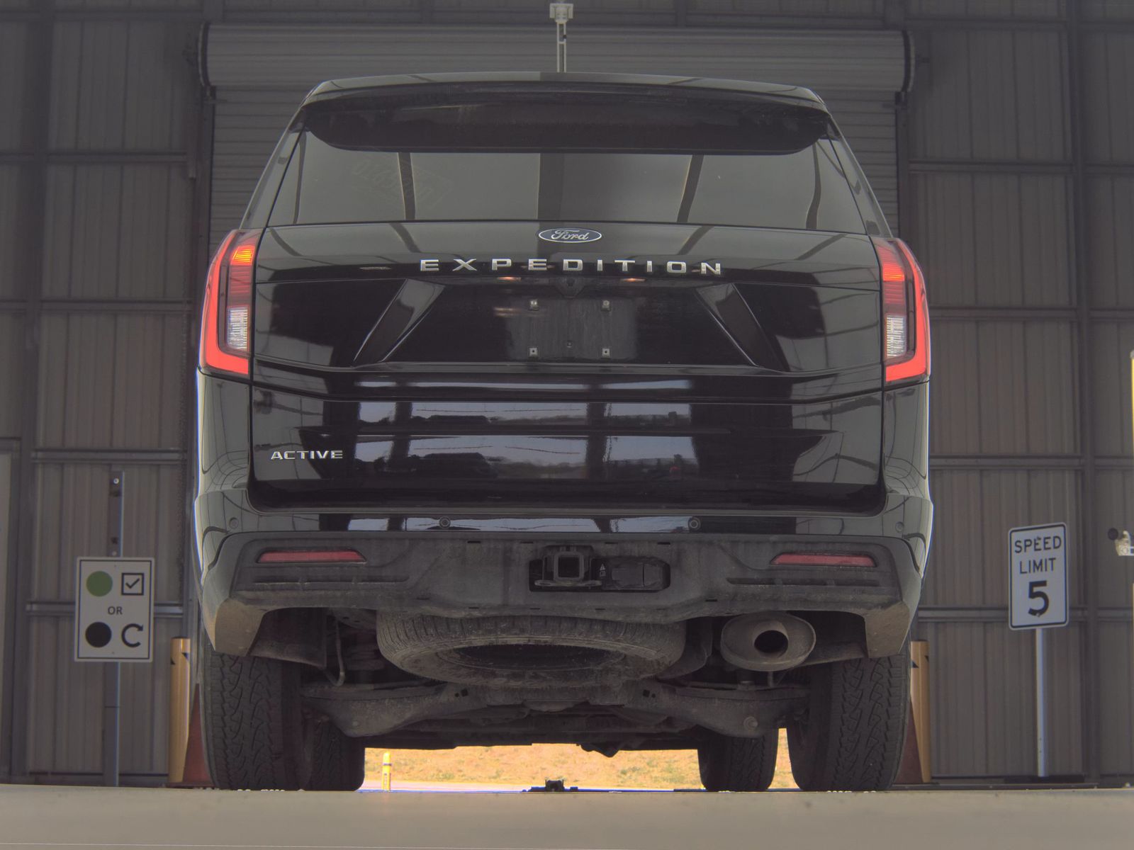 FORD EXPEDITION - 8