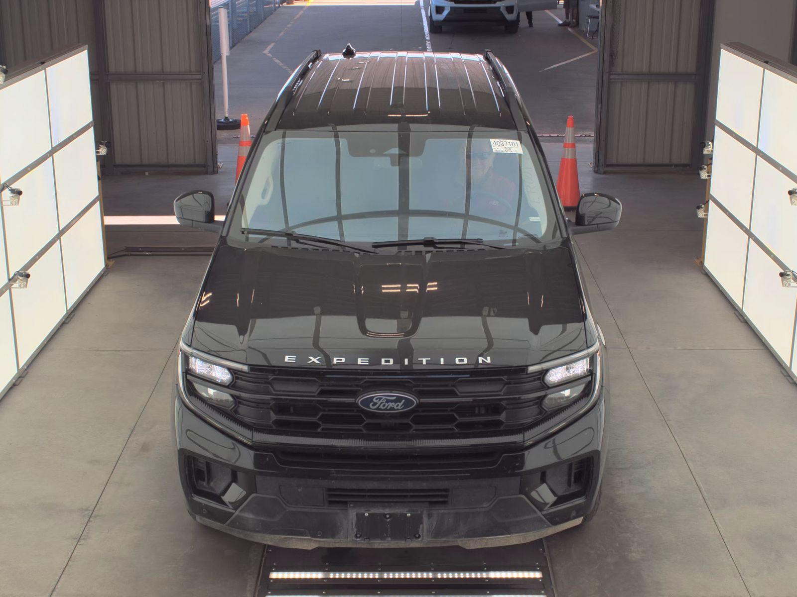 FORD EXPEDITION - 3