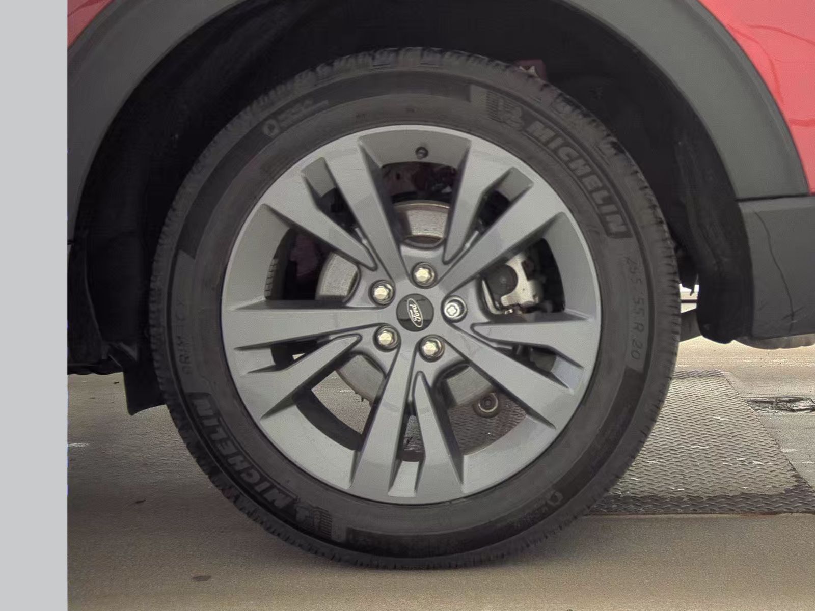 2023 Ford Explorer XLT AWD