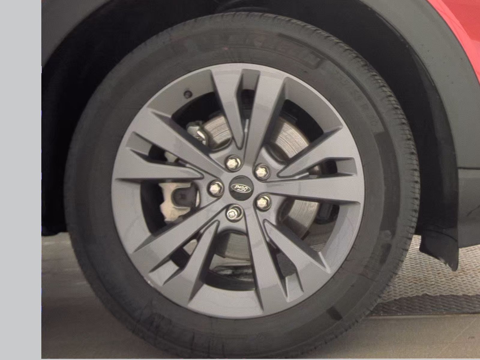 2023 Ford Explorer XLT AWD