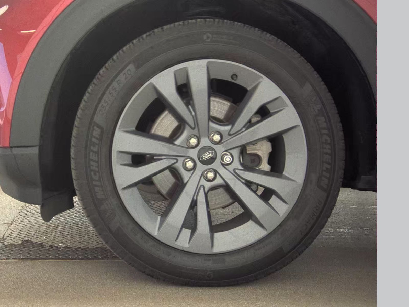 2023 Ford Explorer XLT AWD