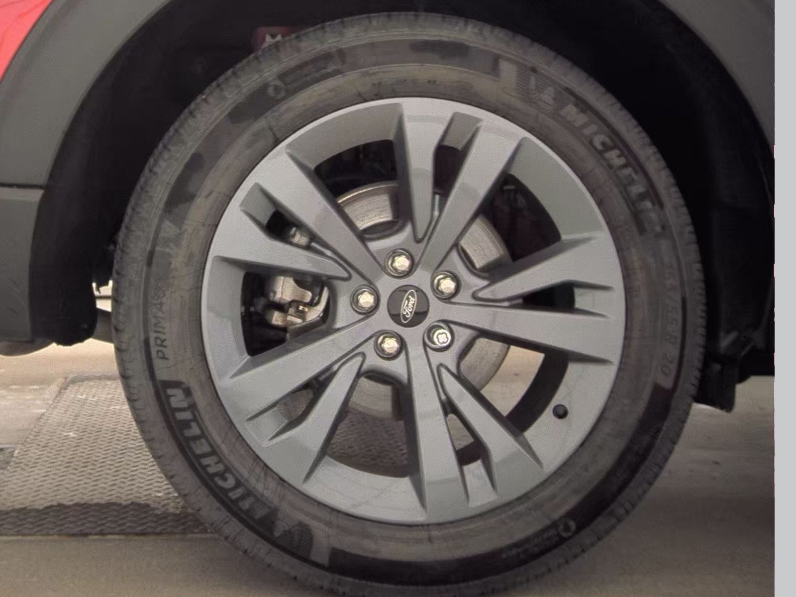 2023 Ford Explorer XLT AWD