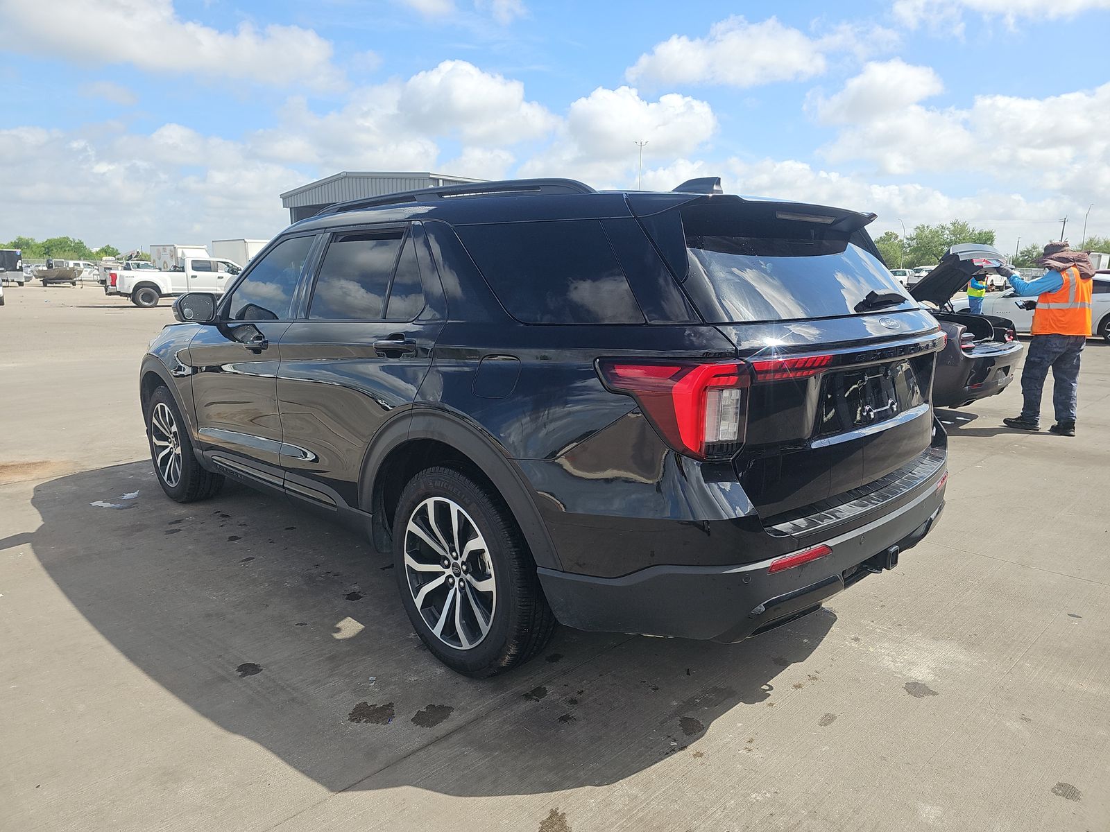 FORD EXPLORER - 7