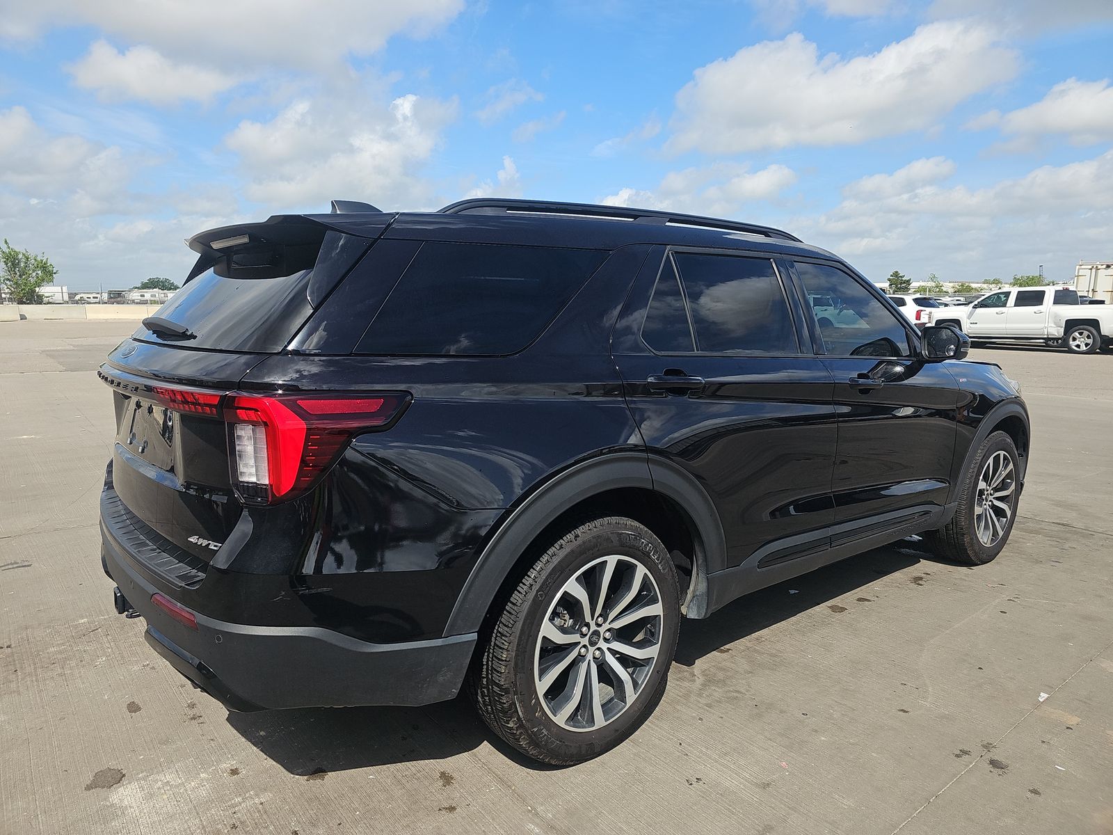FORD EXPLORER - 5