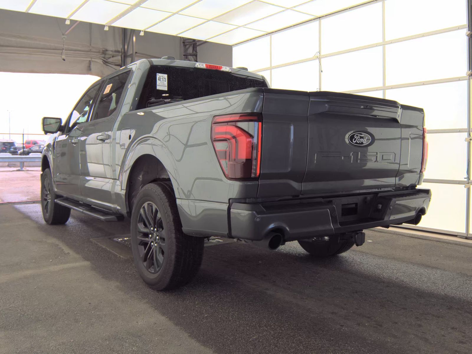 2025 Ford F-150 Lariat AWD