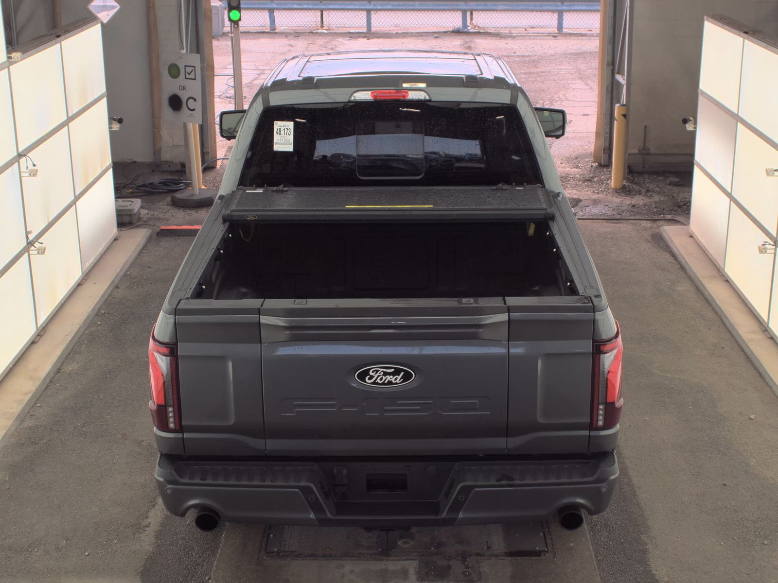 2025 Ford F-150 Lariat AWD