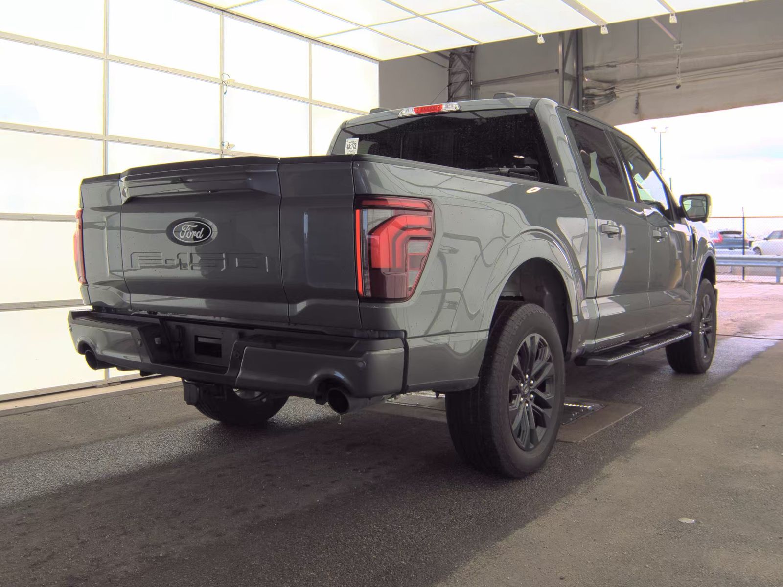 2025 Ford F-150 Lariat AWD