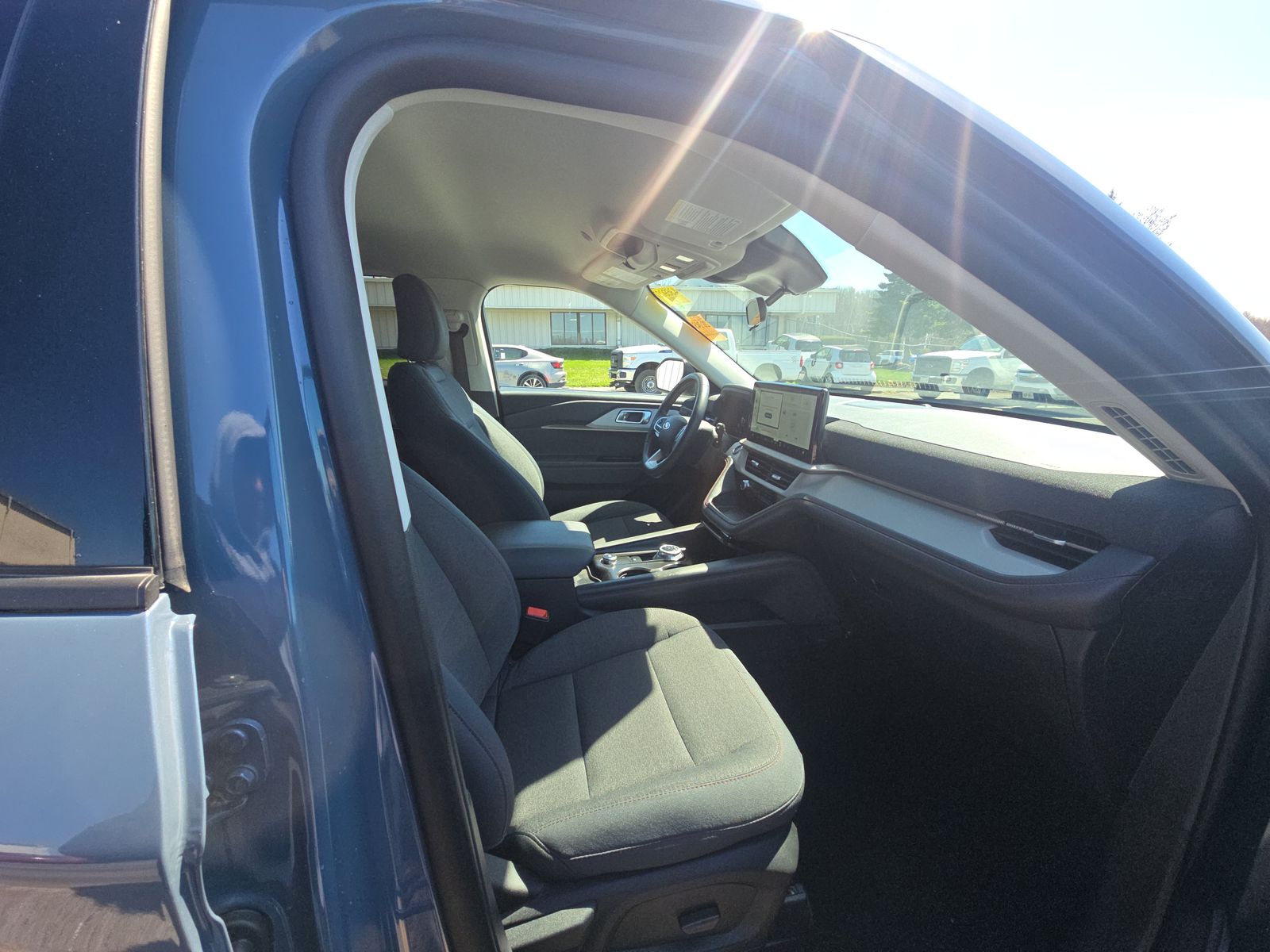 2025 Ford Explorer Active AWD