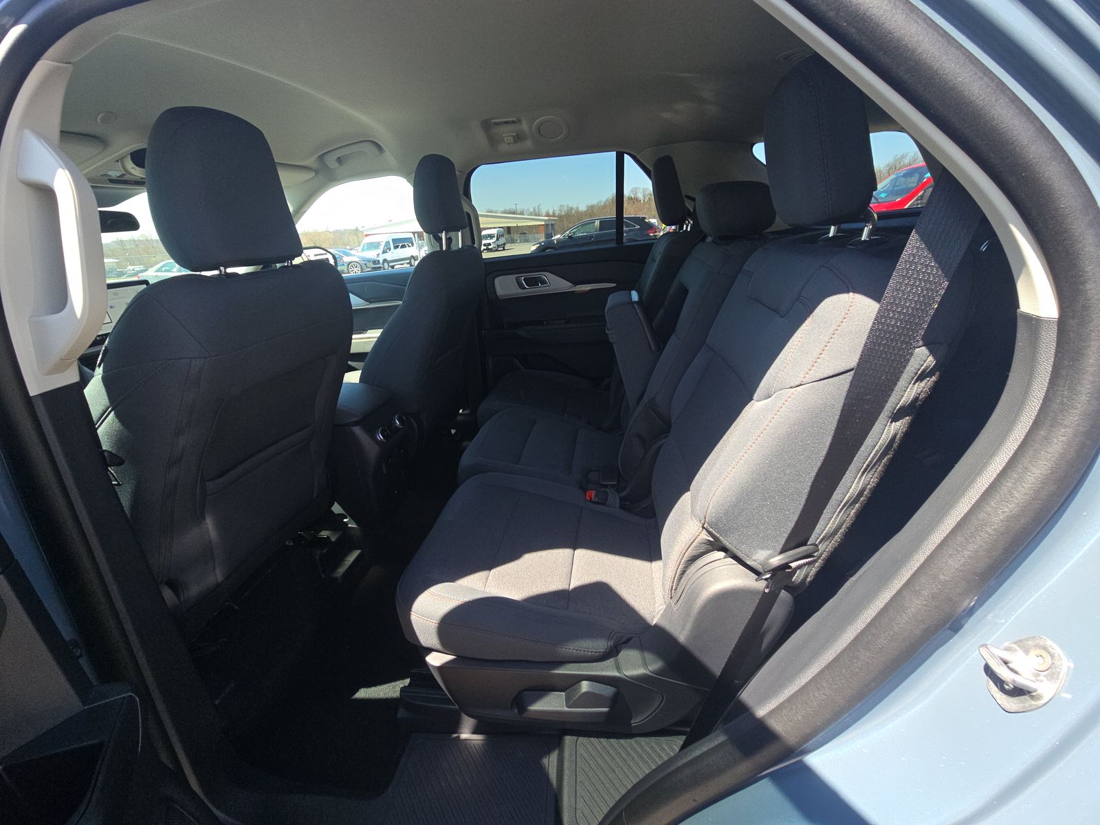 2025 Ford Explorer Active AWD