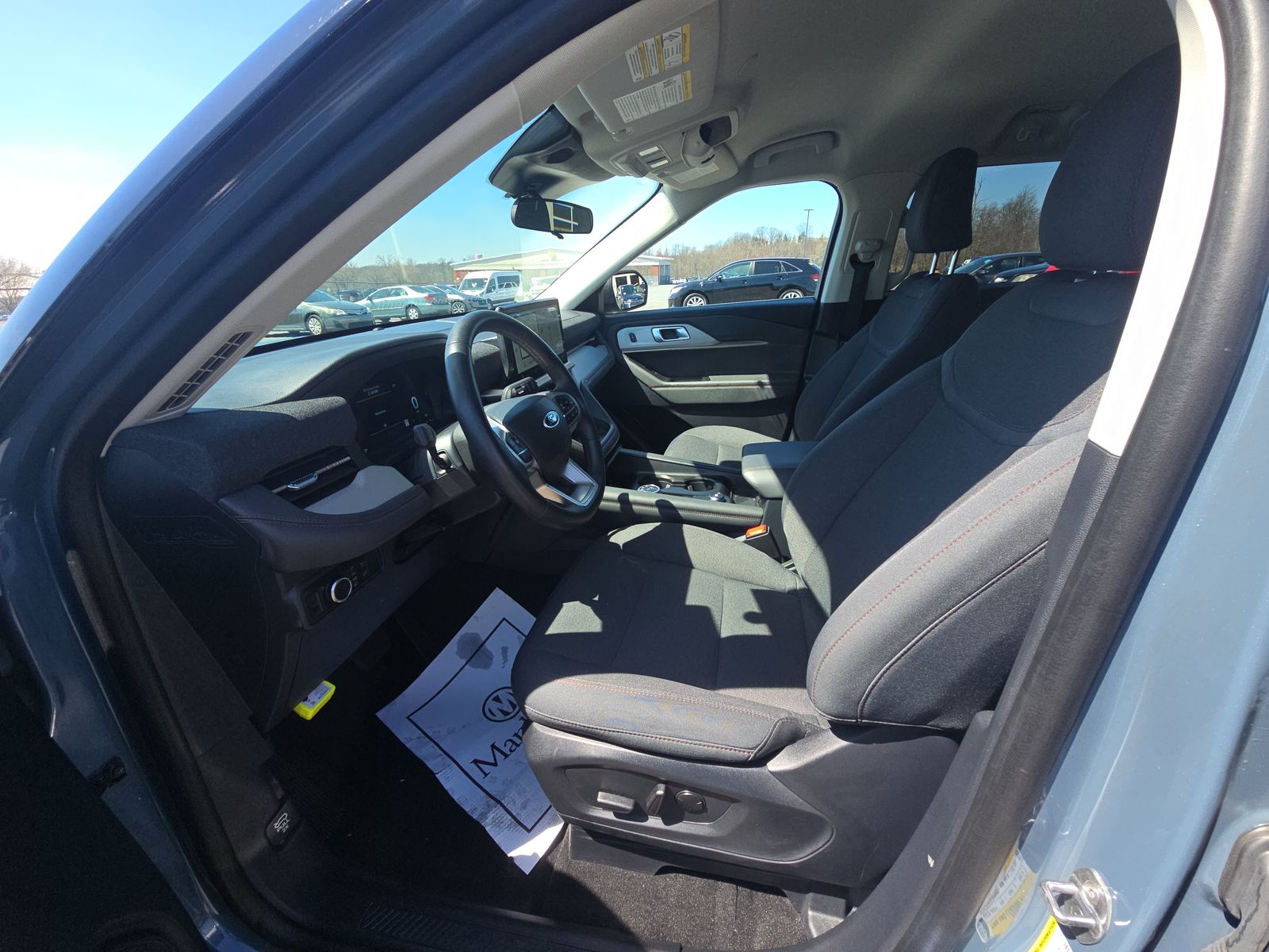 2025 Ford Explorer Active AWD