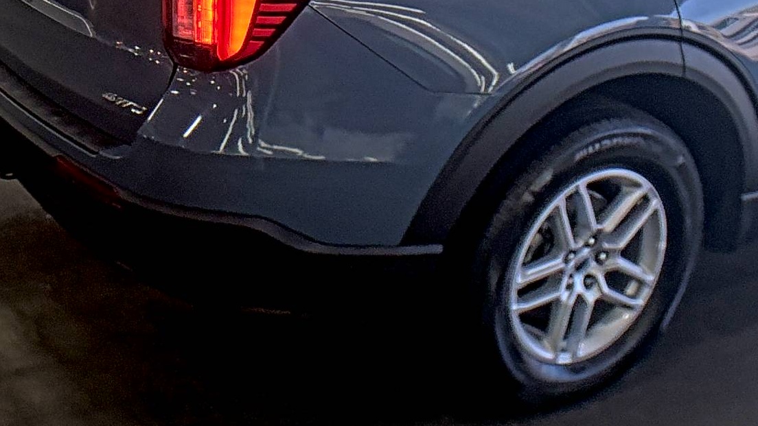 2025 Ford Explorer Active AWD