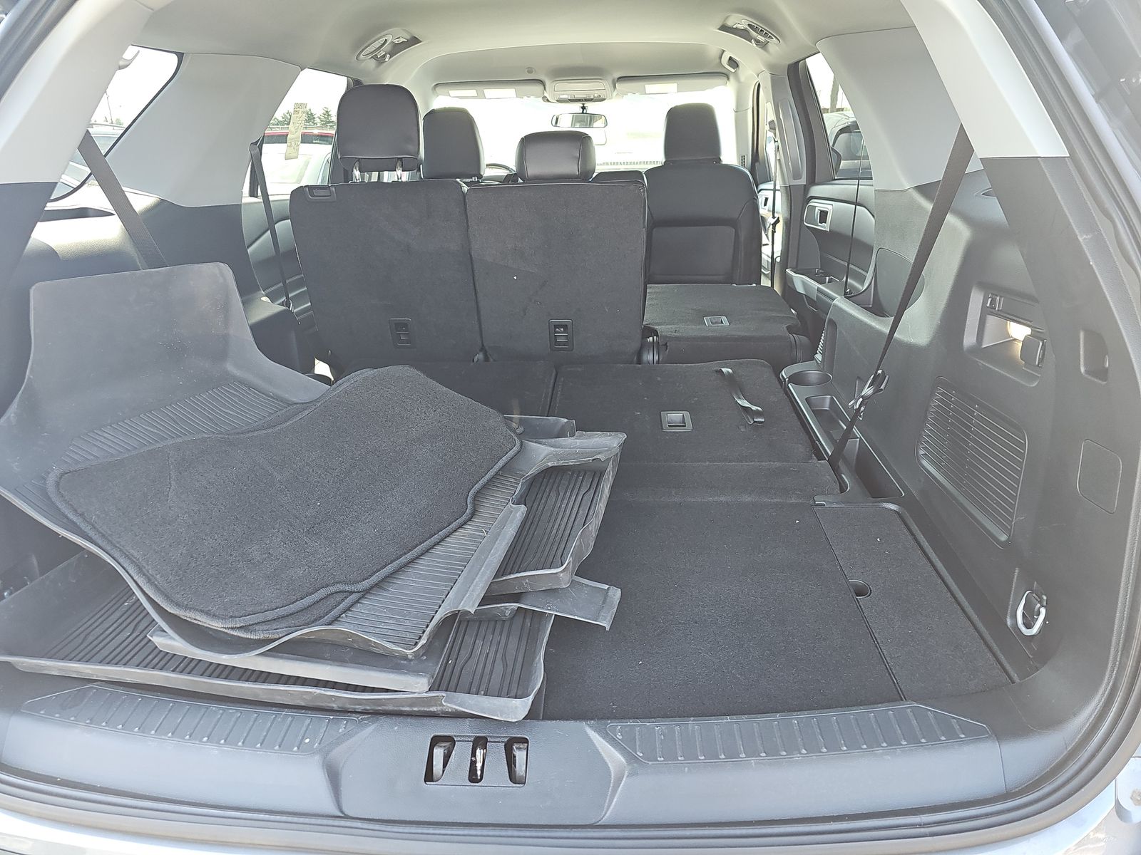 2023 Ford Explorer XLT AWD