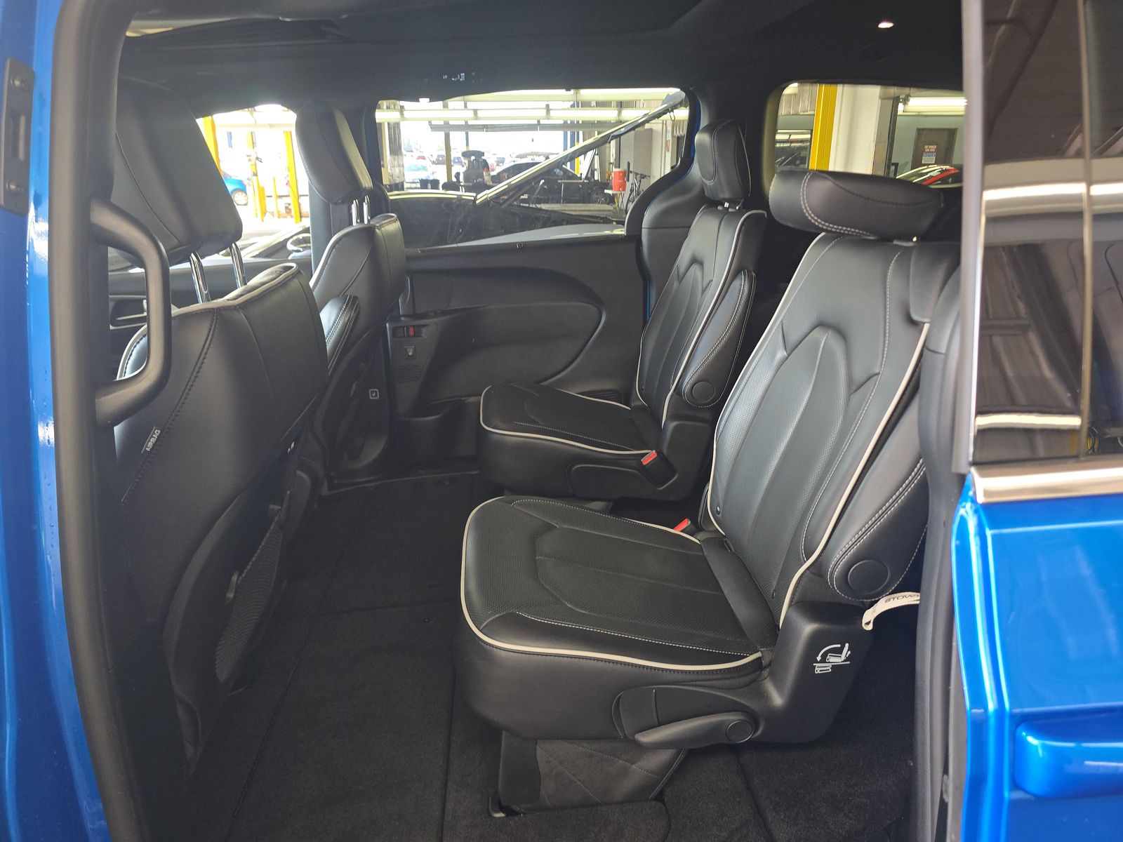 2026 Chrysler Pacifica Limited AWD