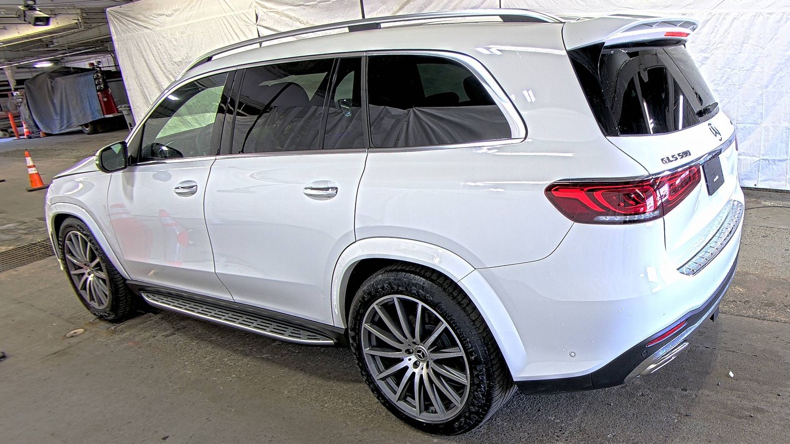 MERCEDES-BENZ GLS - 7