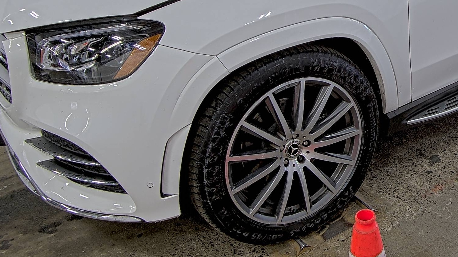 MERCEDES-BENZ GLS - 8