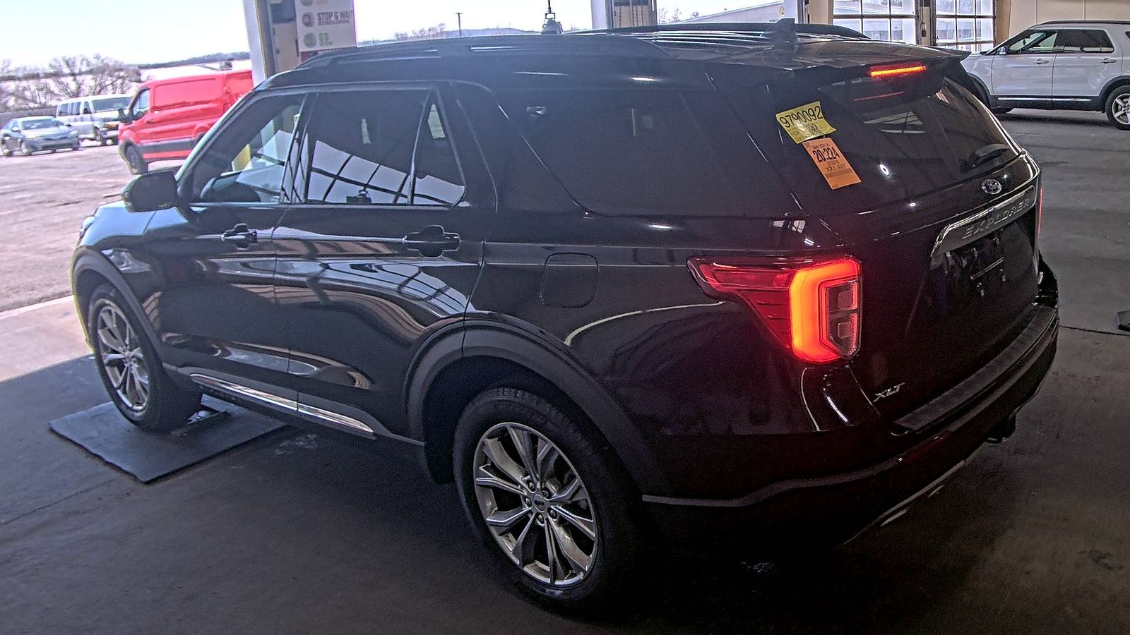 2024 Ford Explorer XLT AWD