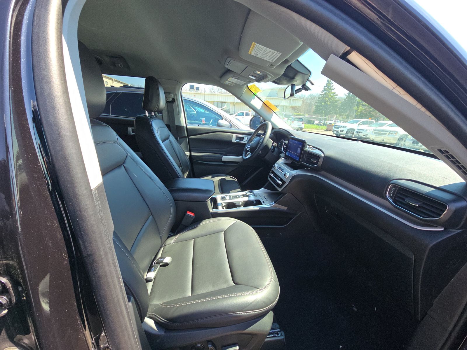 2024 Ford Explorer XLT AWD