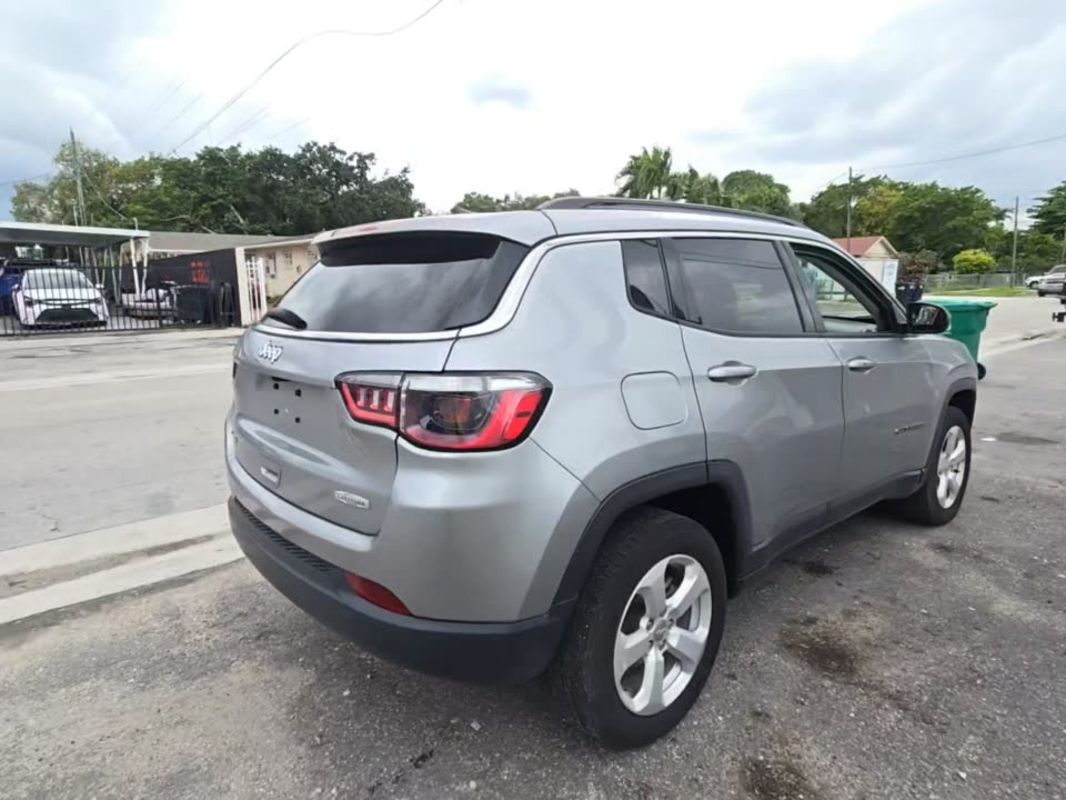 JEEP LATITUDE - 5
