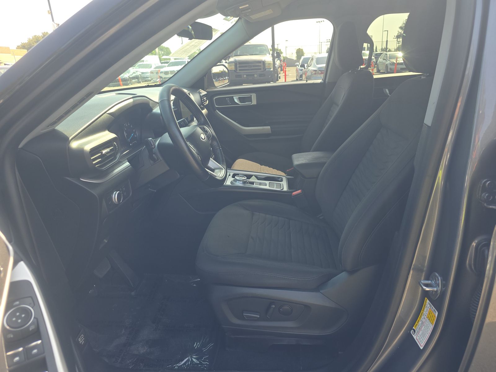 FORD EXPLORER - 8