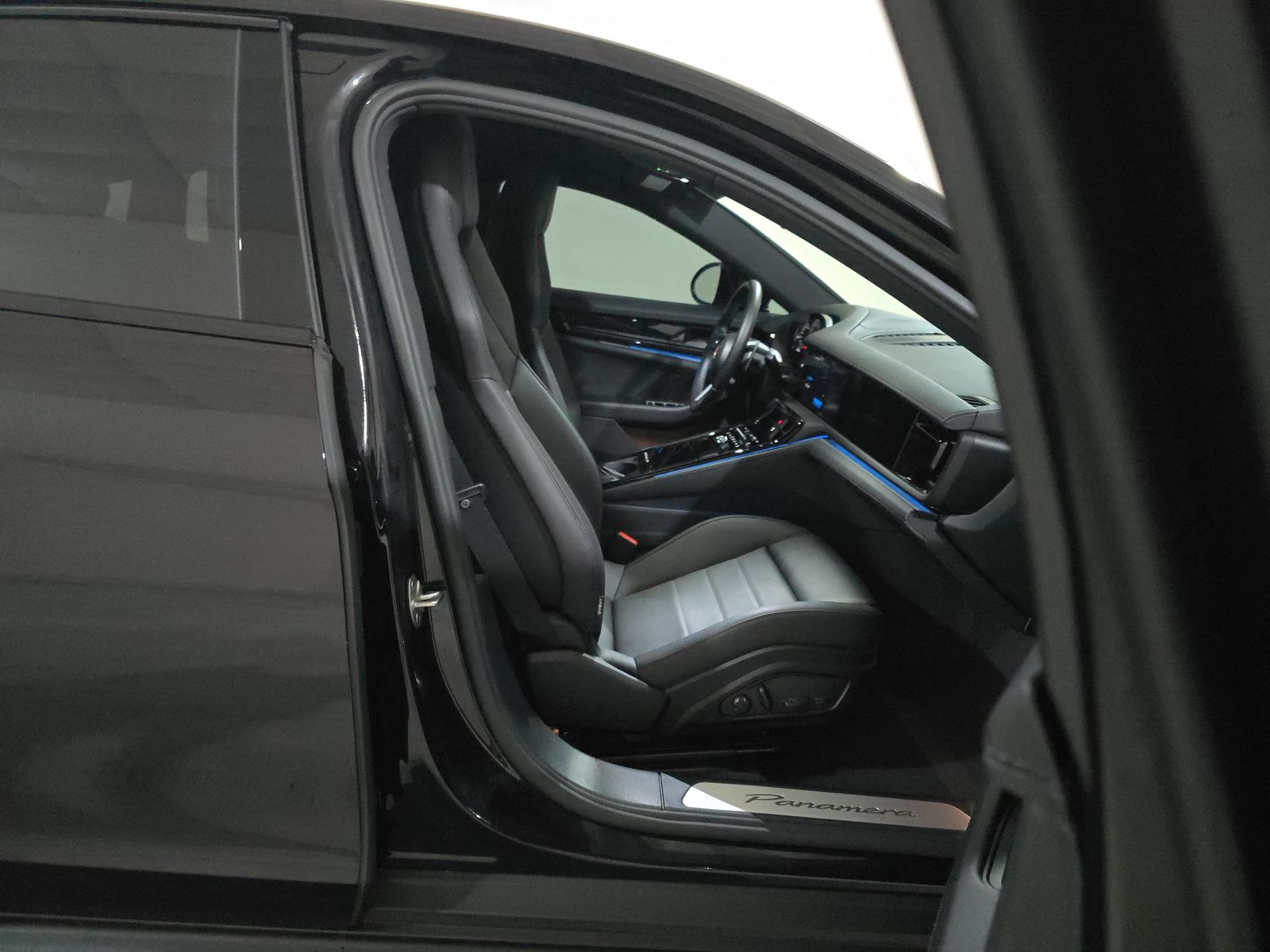 2025 Porsche Panamera Base RWD