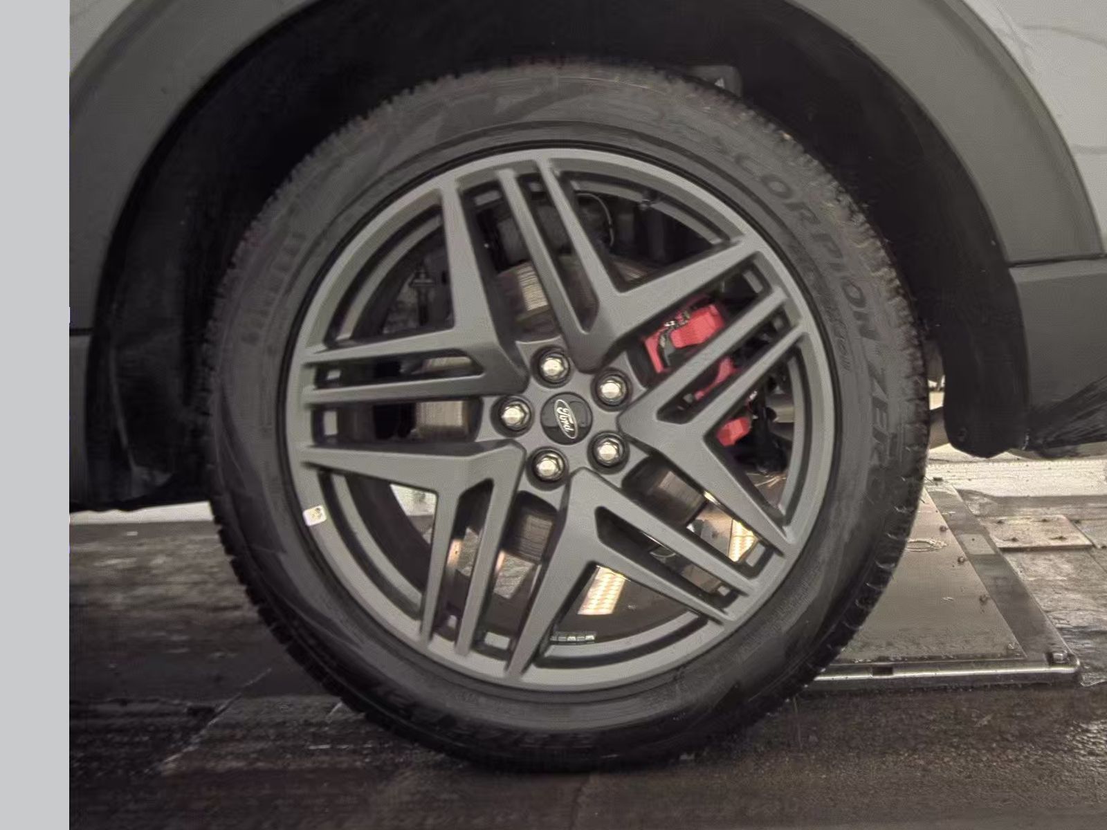 2025 Ford Explorer ST-Line AWD