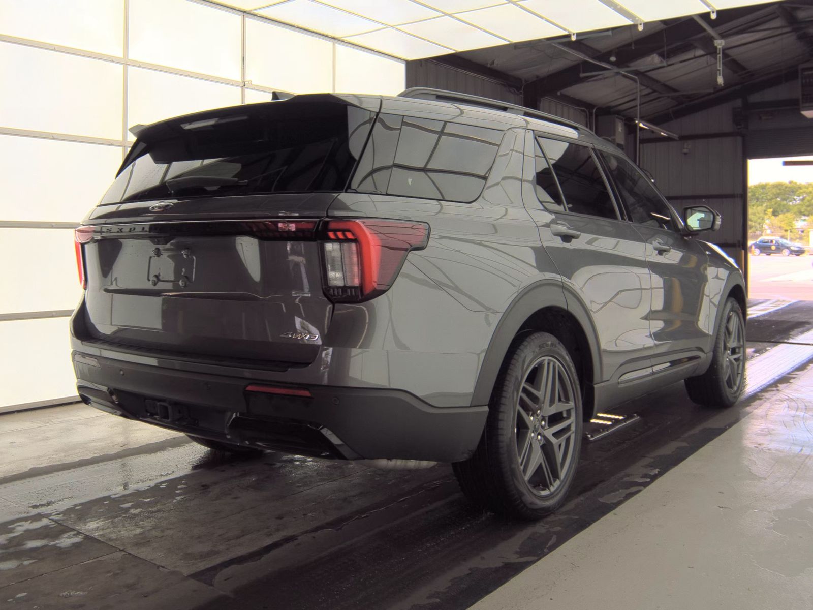 2025 Ford Explorer ST-Line AWD