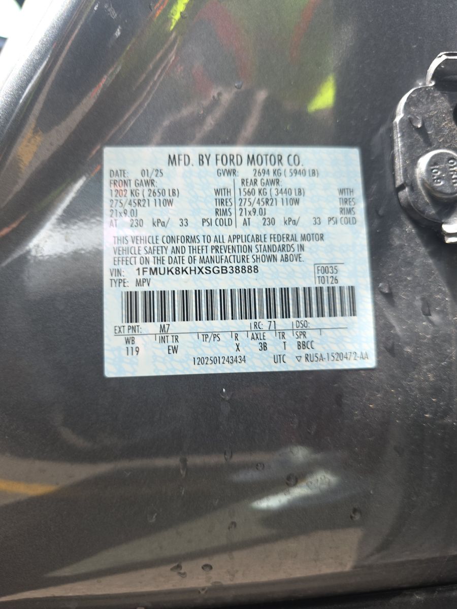 2025 Ford Explorer ST-Line AWD