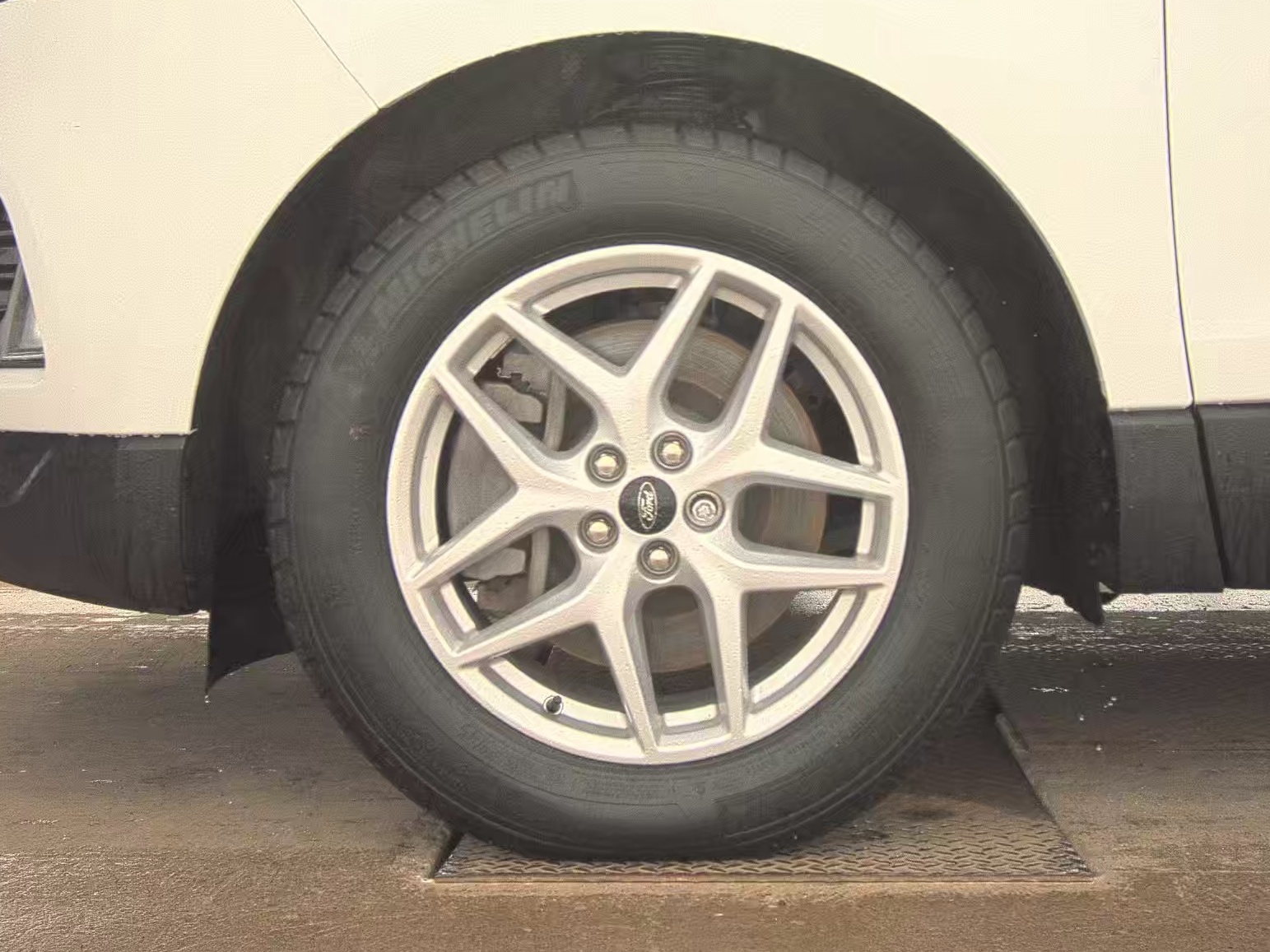 FORD EDGE - 10